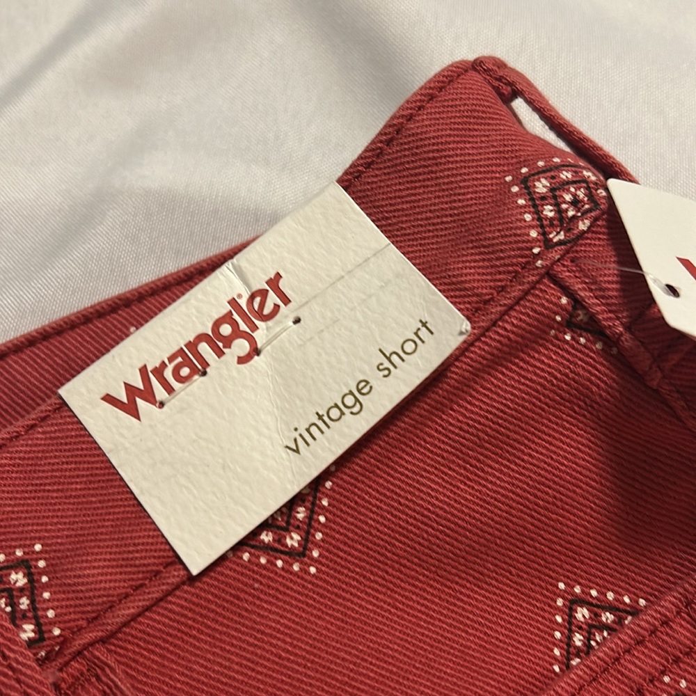 Wrangler Women's Geometric mid rise vintage Jean Shorts - Picture 11 of 16